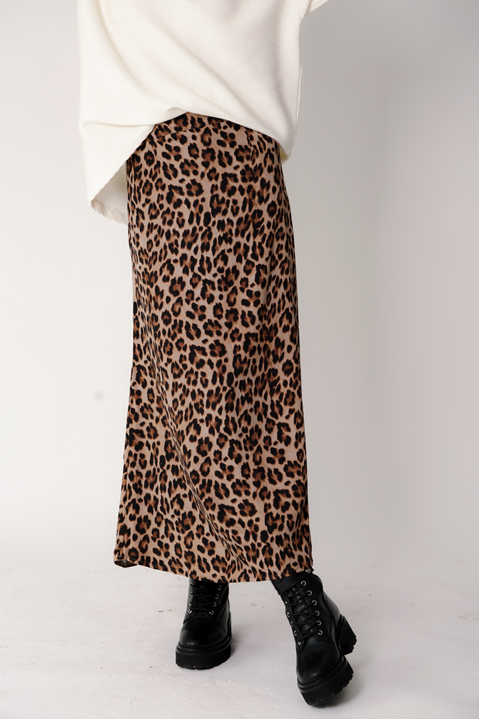 Feme Midi Leopard Skirt