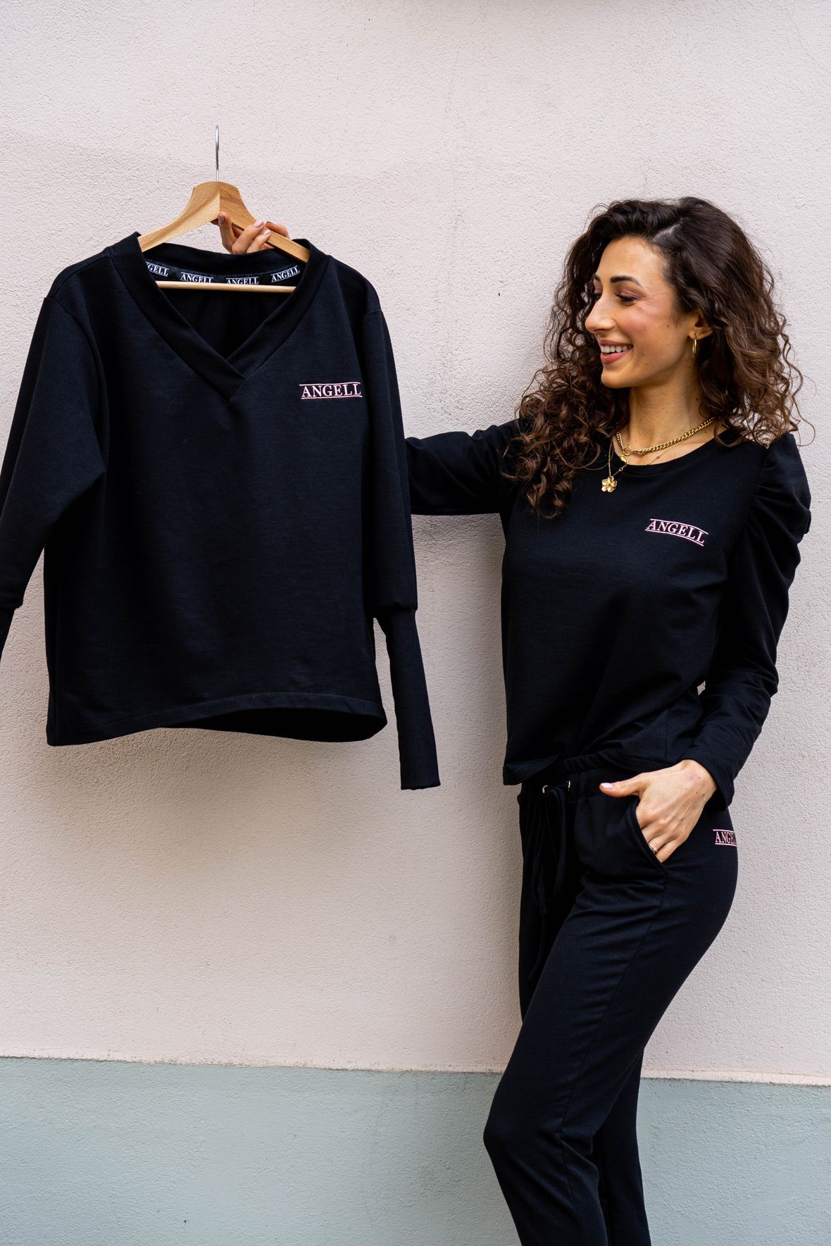 Mona Sweatshirt