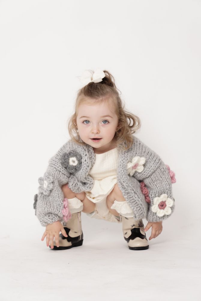 HAND MADE Flower PETIT Sweater
