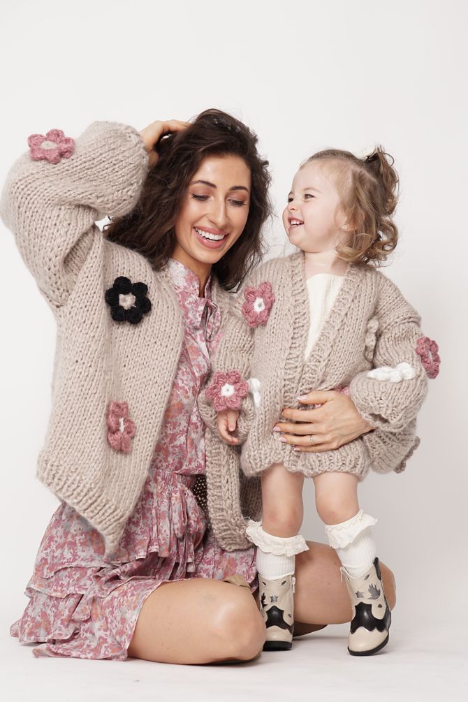 HAND MADE Flower PETIT Sweater