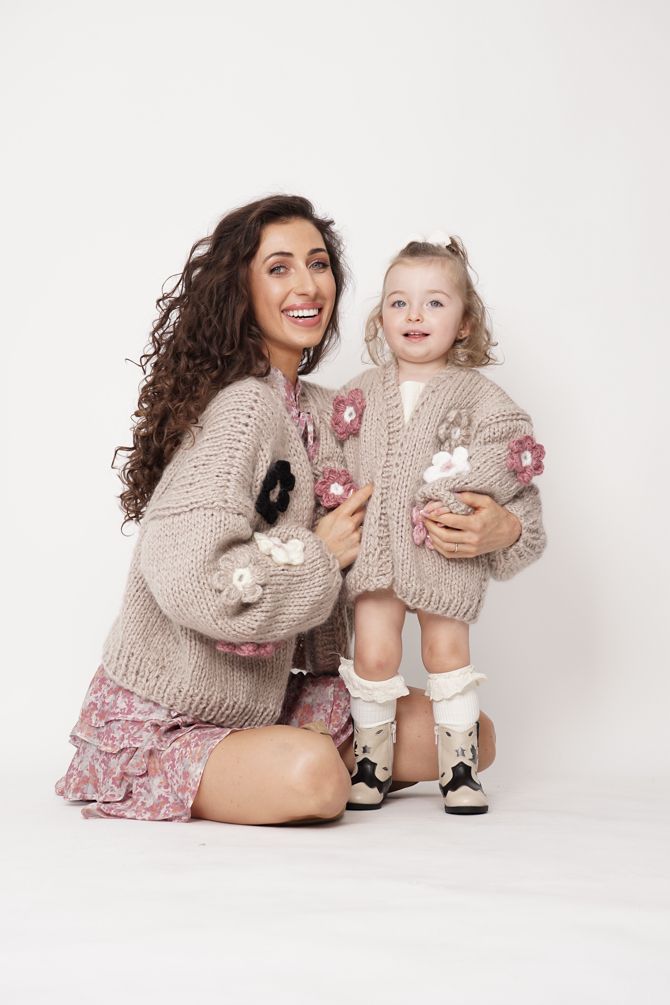 HAND MADE Flower PETIT Sweater