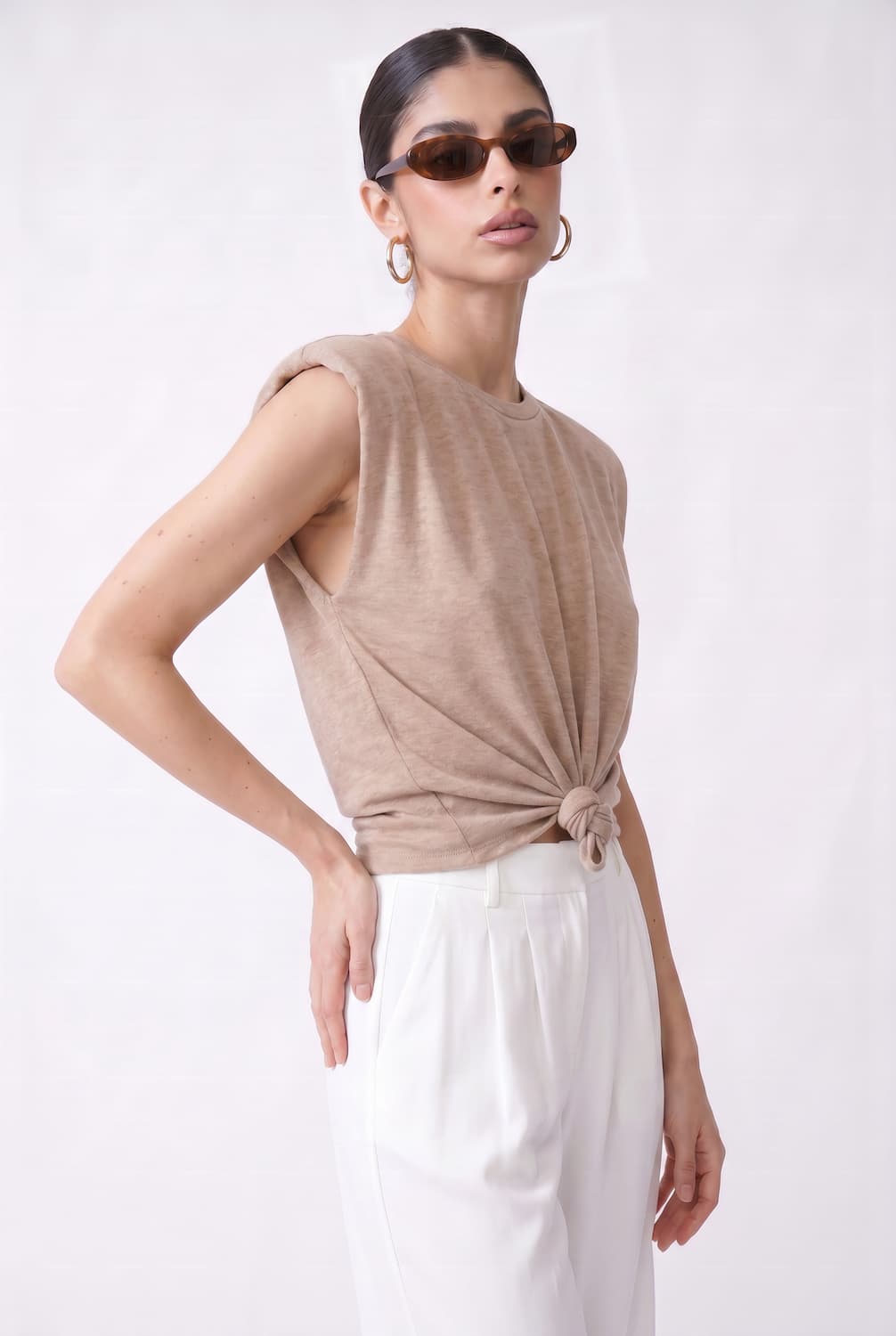T-shirt Jane with shoulder pads