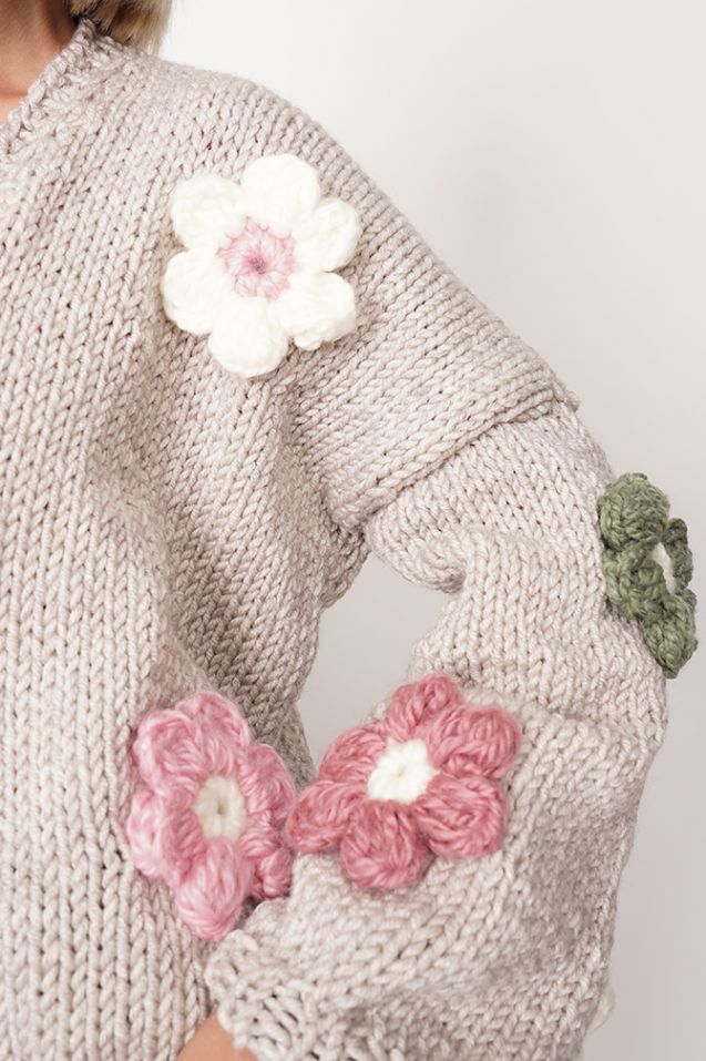 Sweater HAND MADE Flower 