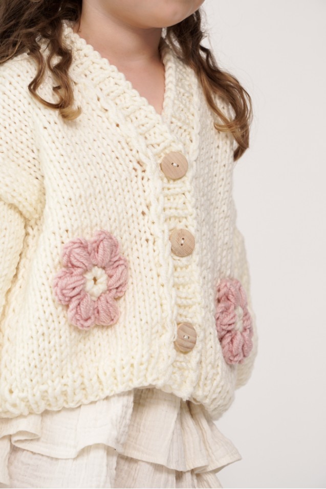 copy of HAND MADE Flower PETIT Sweater