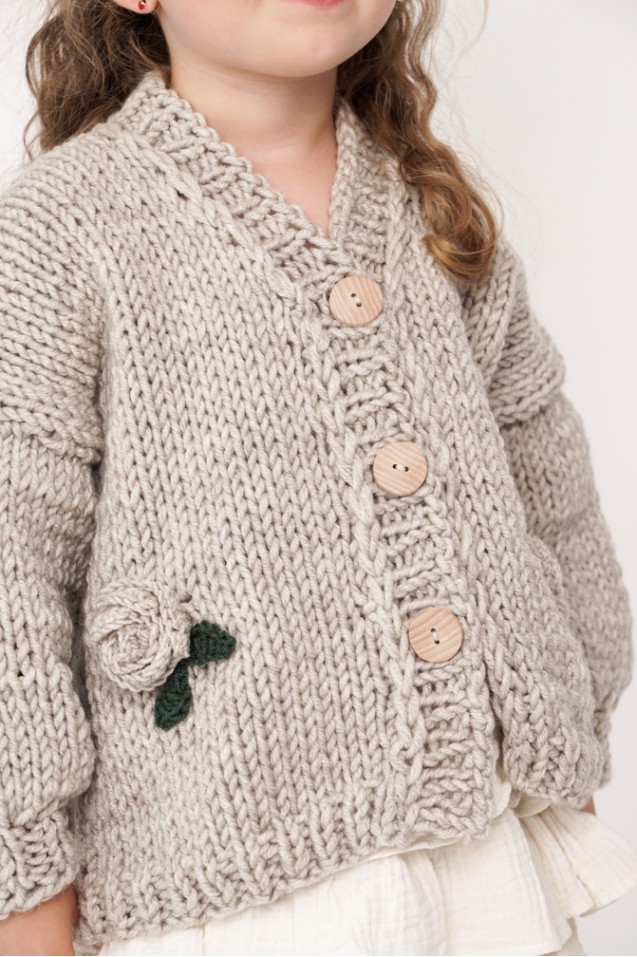 HAND MADE Rose Petit Sweter