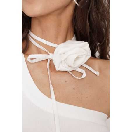 Rose choker 