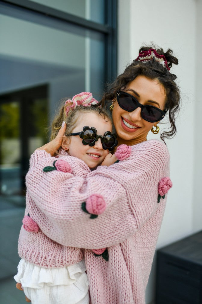 HAND MADE Rose Petit Sweater