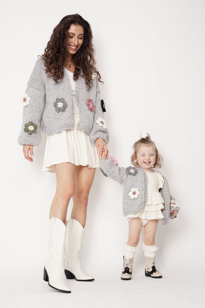 HAND MADE Flower PETIT Sweater