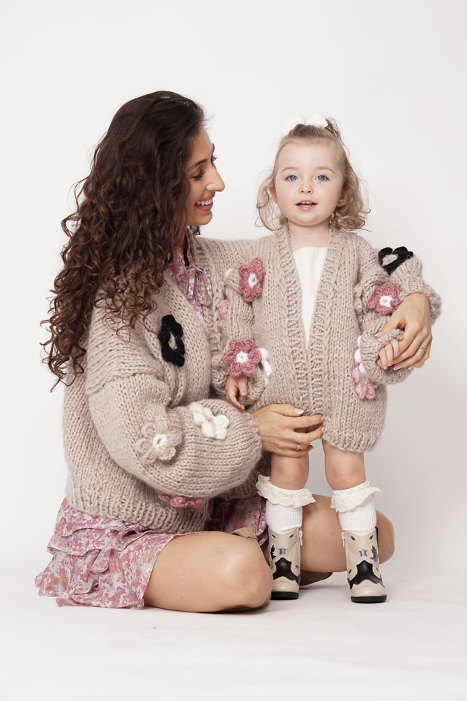 HAND MADE Flower PETIT Sweater