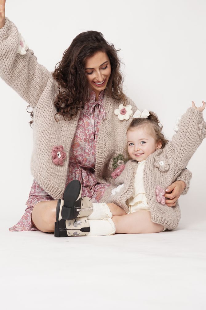 HAND MADE Flower PETIT Sweater